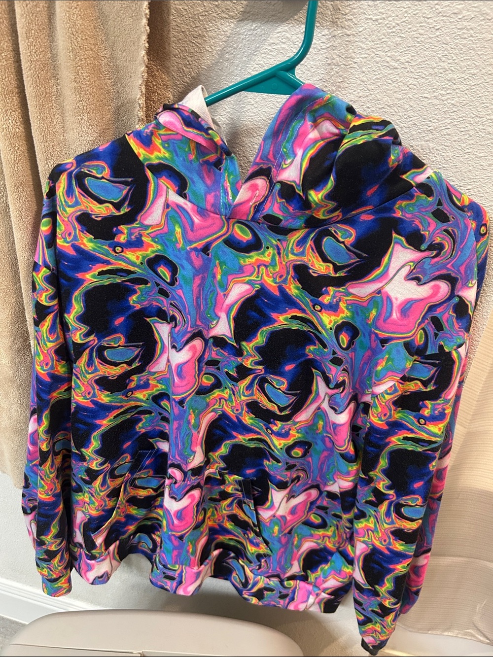 Vibrant Swirl Print Hoodie - Multicolor